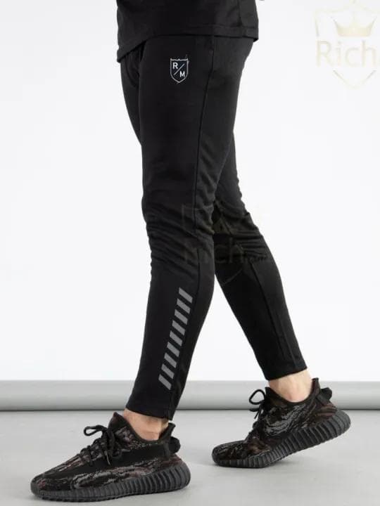 Reflactive MEN'S BLACK SOLID REGULAR FIT joggers Pants for Men's Gym Wear Trouser for Men's image 1